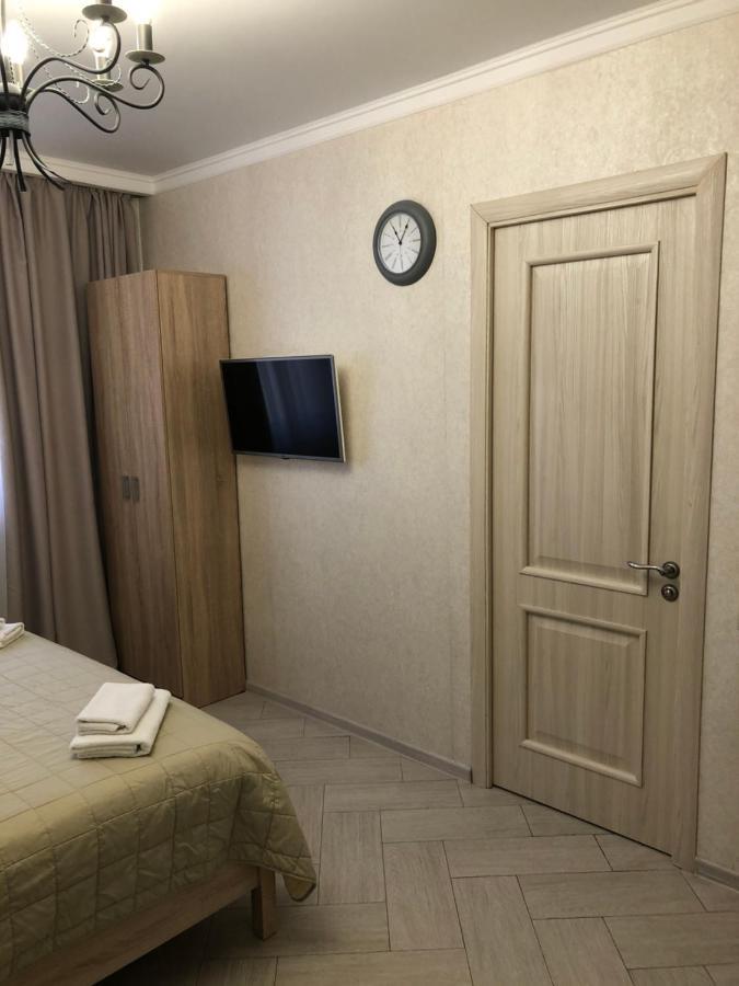 Guest House Гости Pitsoenda Buitenkant foto