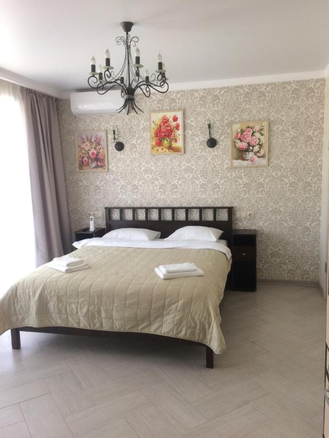 Guest House Гости Pitsoenda Buitenkant foto