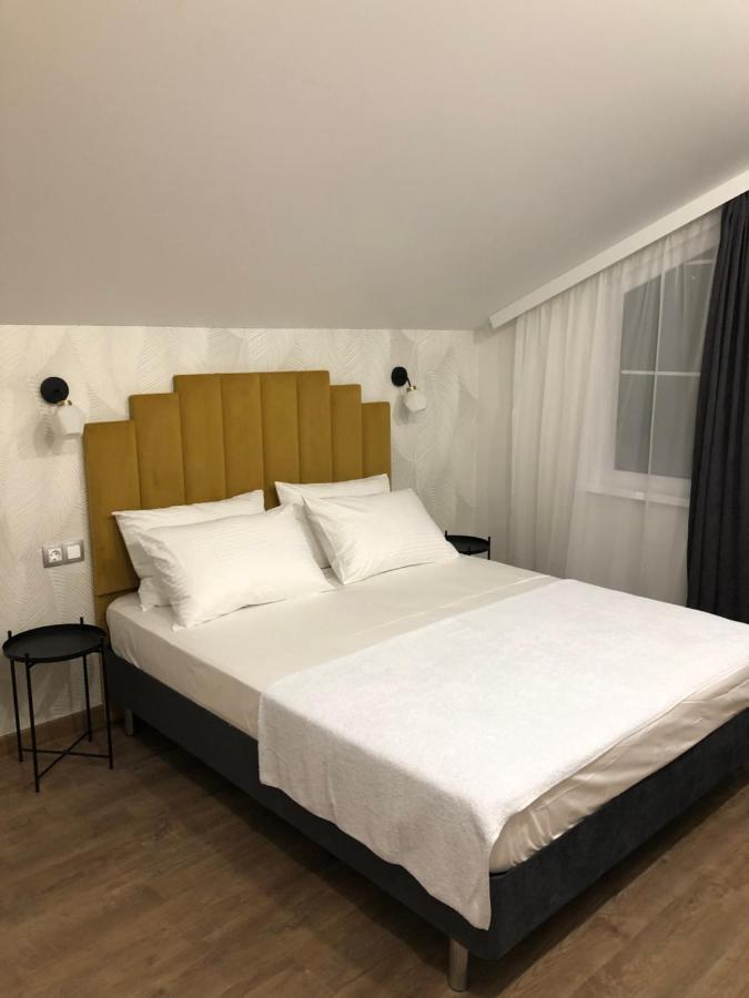 Guest House Гости Pitsoenda Buitenkant foto