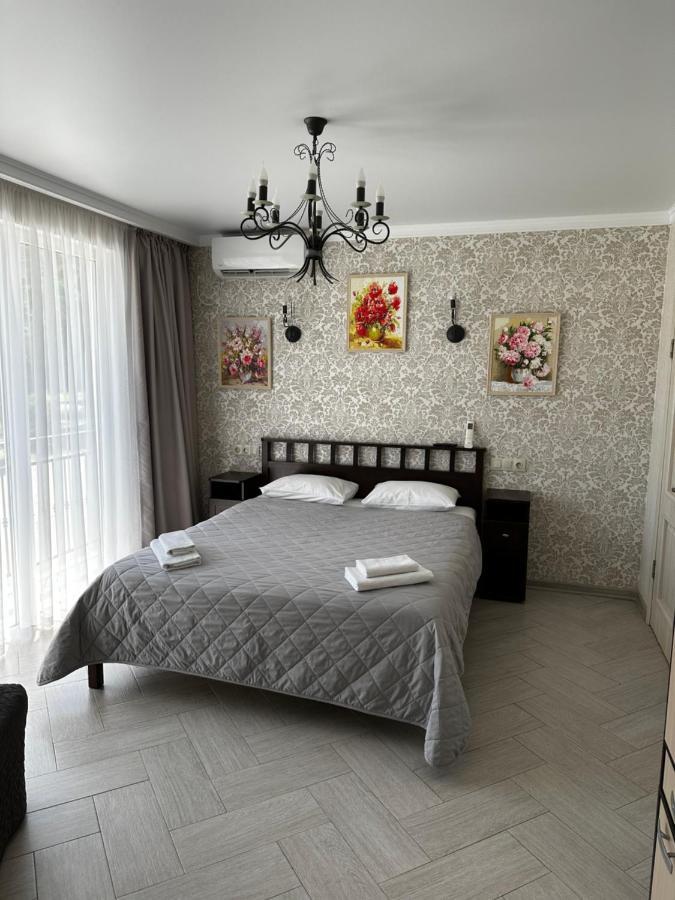Guest House Гости Pitsoenda Buitenkant foto