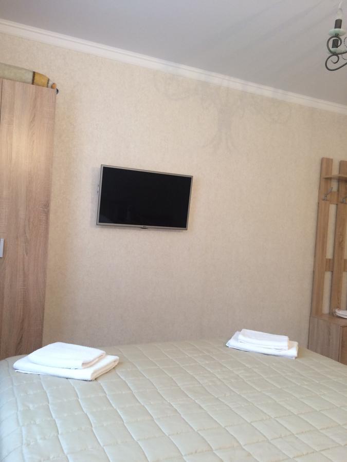Guest House Гости Pitsoenda Buitenkant foto