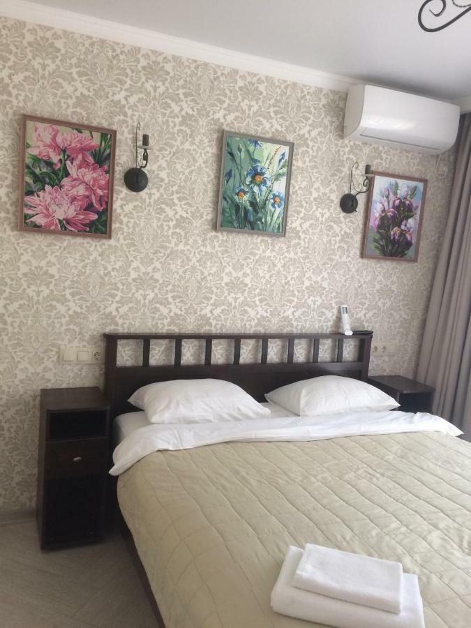 Guest House Гости Pitsoenda Buitenkant foto