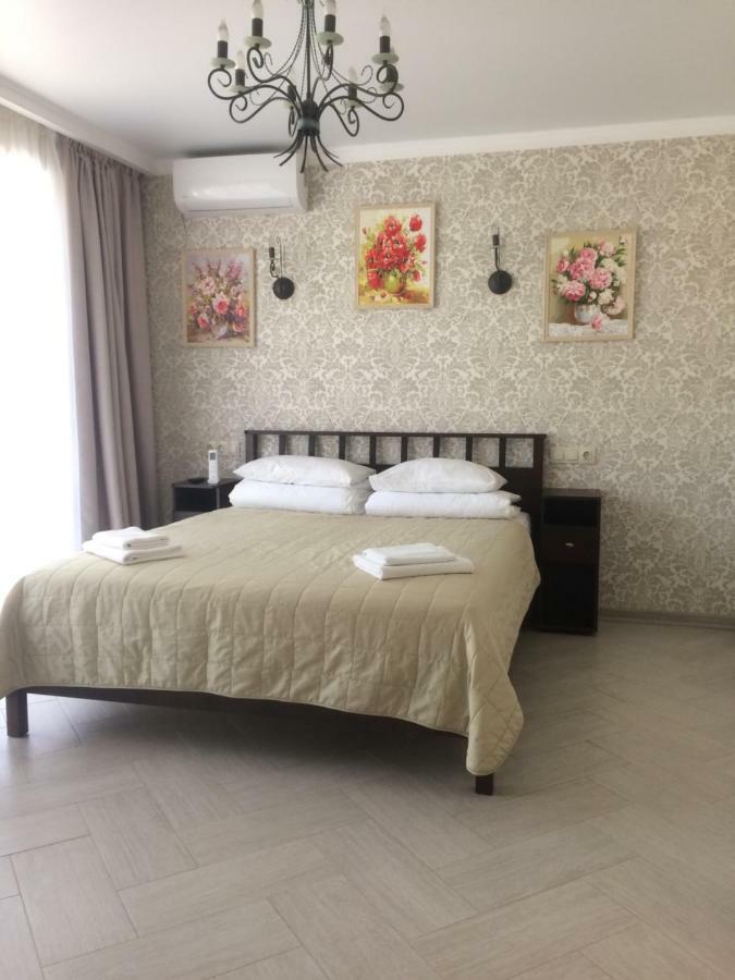 Guest House Гости Pitsoenda Buitenkant foto