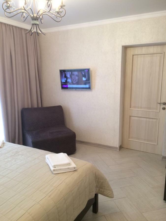 Guest House Гости Pitsoenda Buitenkant foto